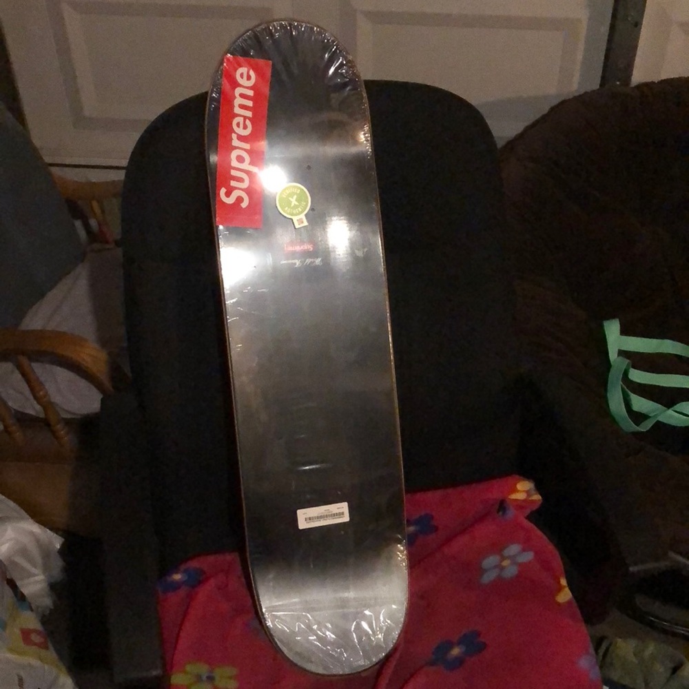 Supreme Airbrushed floral skateboard